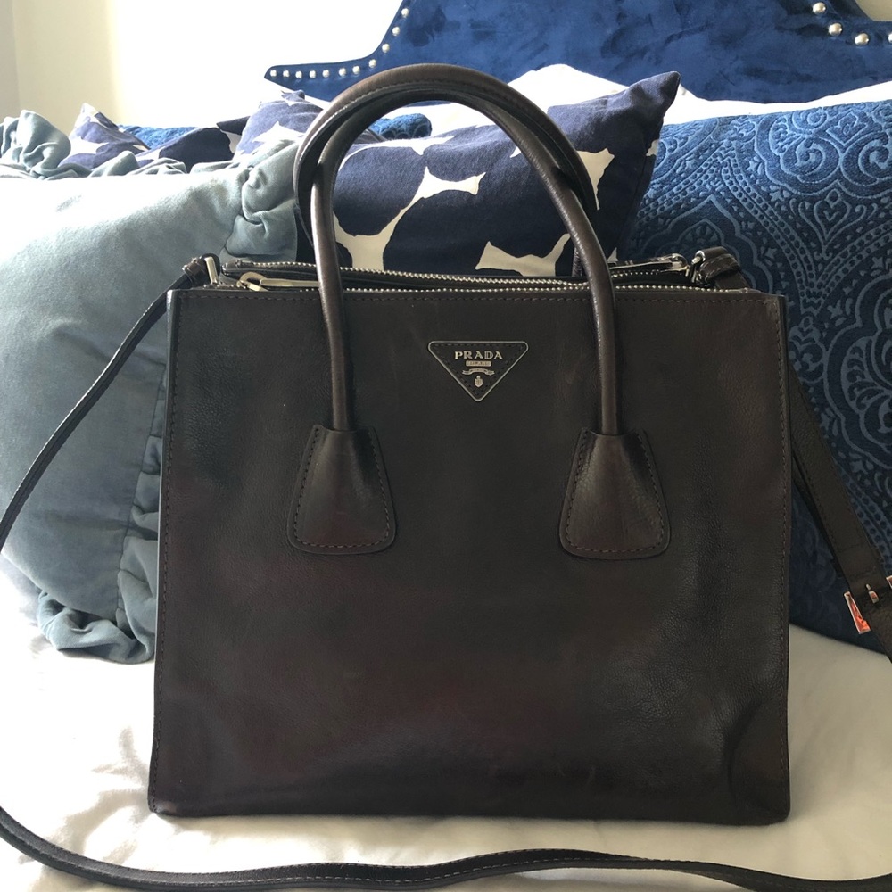 ❌❌sold ❌❌Authentic Prada calf skin bag